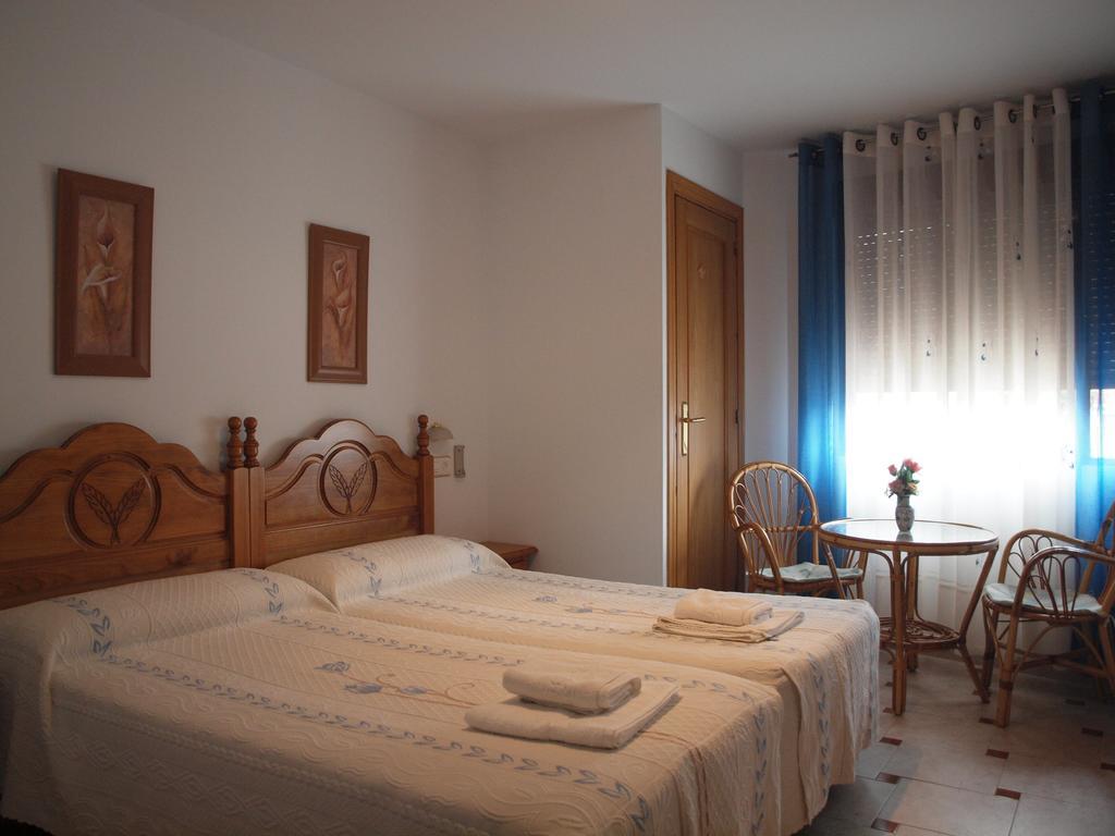 Hostal Yuste Garganta la Olla Exterior foto