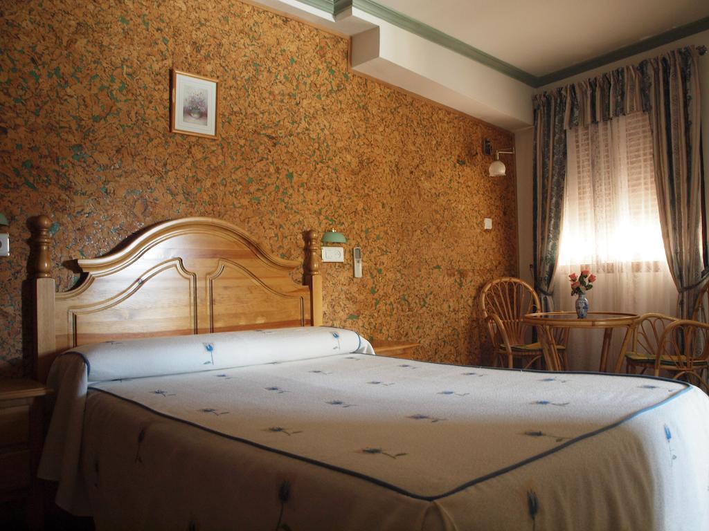 Hostal Yuste Garganta la Olla Quarto foto