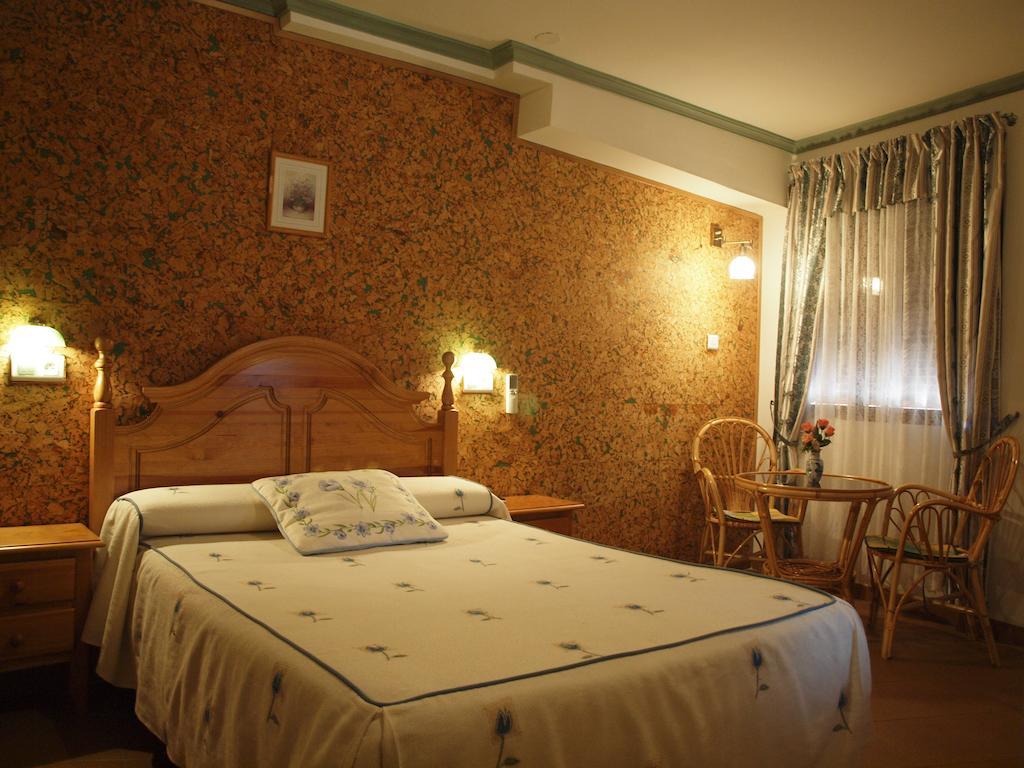 Hostal Yuste Garganta la Olla Exterior foto